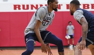 怀特谈防守杜兰特：你拼命跳也妨碍不了他投篮 他就是个冷血杀手