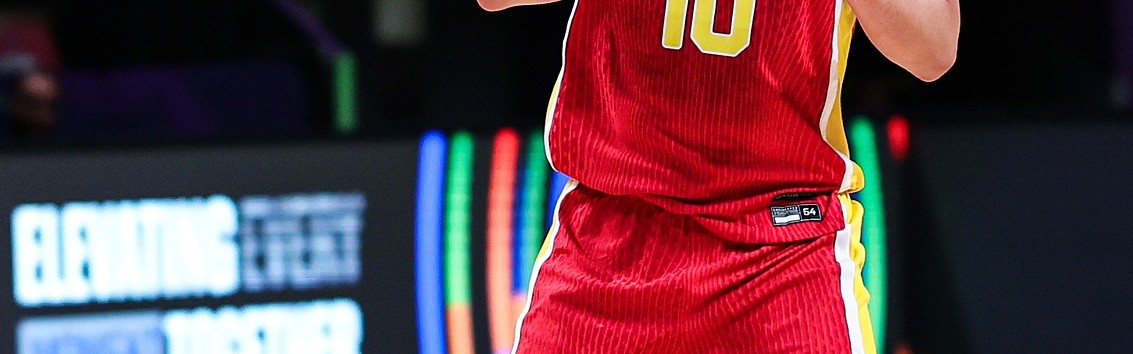 开云app-媒体评价王俊杰：低调务实的球场楷模 堪称青少年学习典范