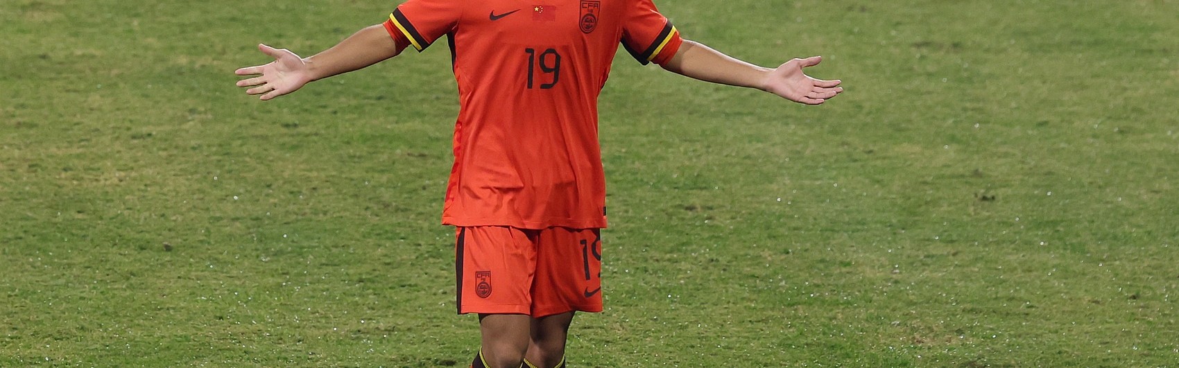 开云官网-新华社：16岁万项加盟贝尔格莱德红星，将参加塞尔维亚青年联赛