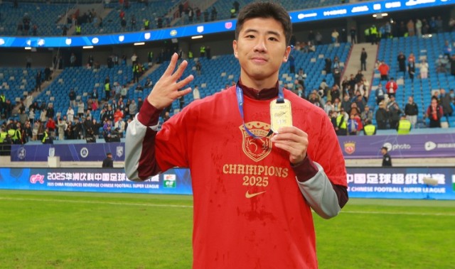 开云体育-东体：李圣龙并非没有其他选择，但最终选择留在海港去B队踢球