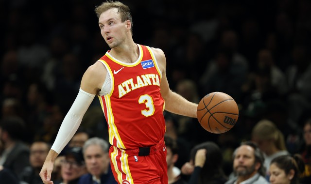 开云app-湖人交易！送出文森特和次轮签 从老鹰换来肯纳德